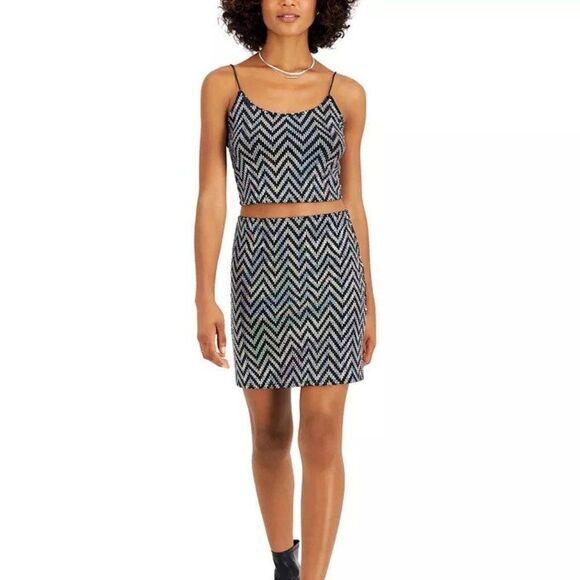 Just Polly Juniors' Metallic Sparkle Chevron Date Night Crop Top - Picture 1 of 2